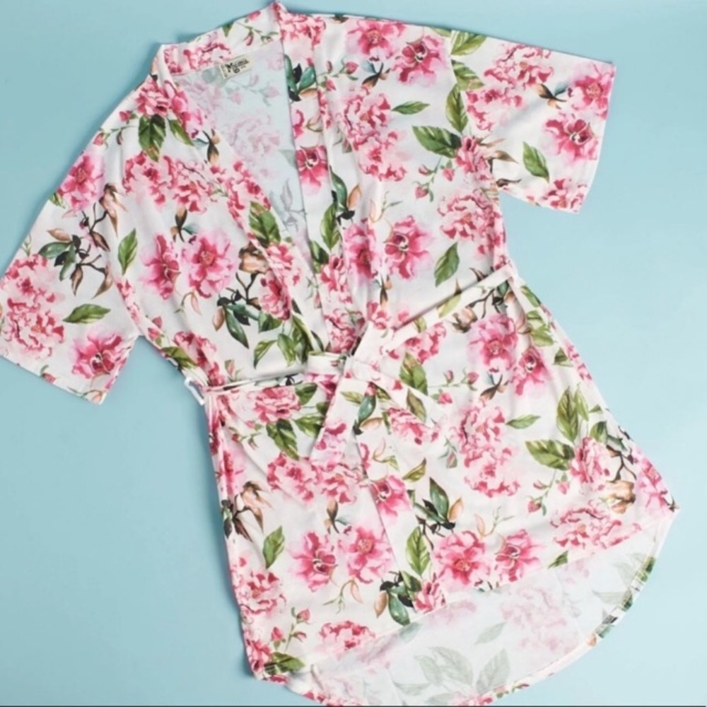 SHOW ME YOUR MUMU ROBE - FABFITFUN Spring Box 🆕 - Picture 2 of 4